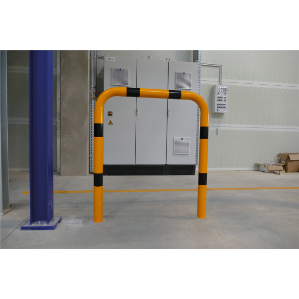 Anti-nudge hoop | steel tube  76 mm | yellow / black | total width: 400 | height above ground: 650 mm | to be fixed by plugs